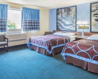 Super 8 by Wyndham New Castle - New Castle - Bedroom