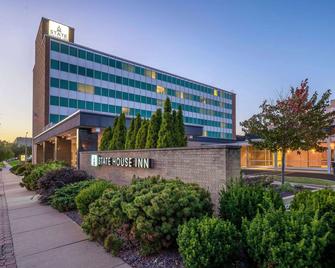 ستيت هاوس إن، ترايدمارك كوليكشن باي ويندام - سبرينغ فيلد - مبنى