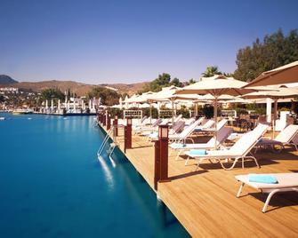 Mavi Suite Turkbuku - Golturkbuku - Pool