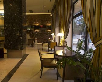 Davitel - Tobacco Hotel - Salónica - Lobby