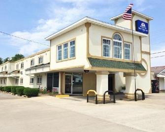 Americas Best Value Inn Macomb - Macomb - Edificio