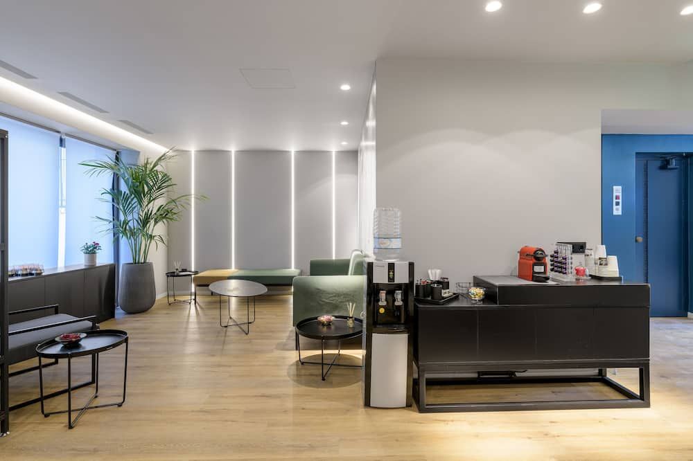 Acropolis Magenta Luxury Suites - אתונה - לובי