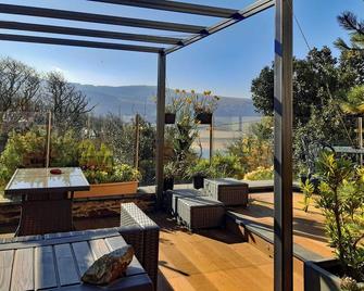 Bryn Melyn Apartments - Barmouth - Patio
