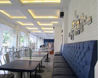 Riche Heritage Hotel - Malang - Restaurant