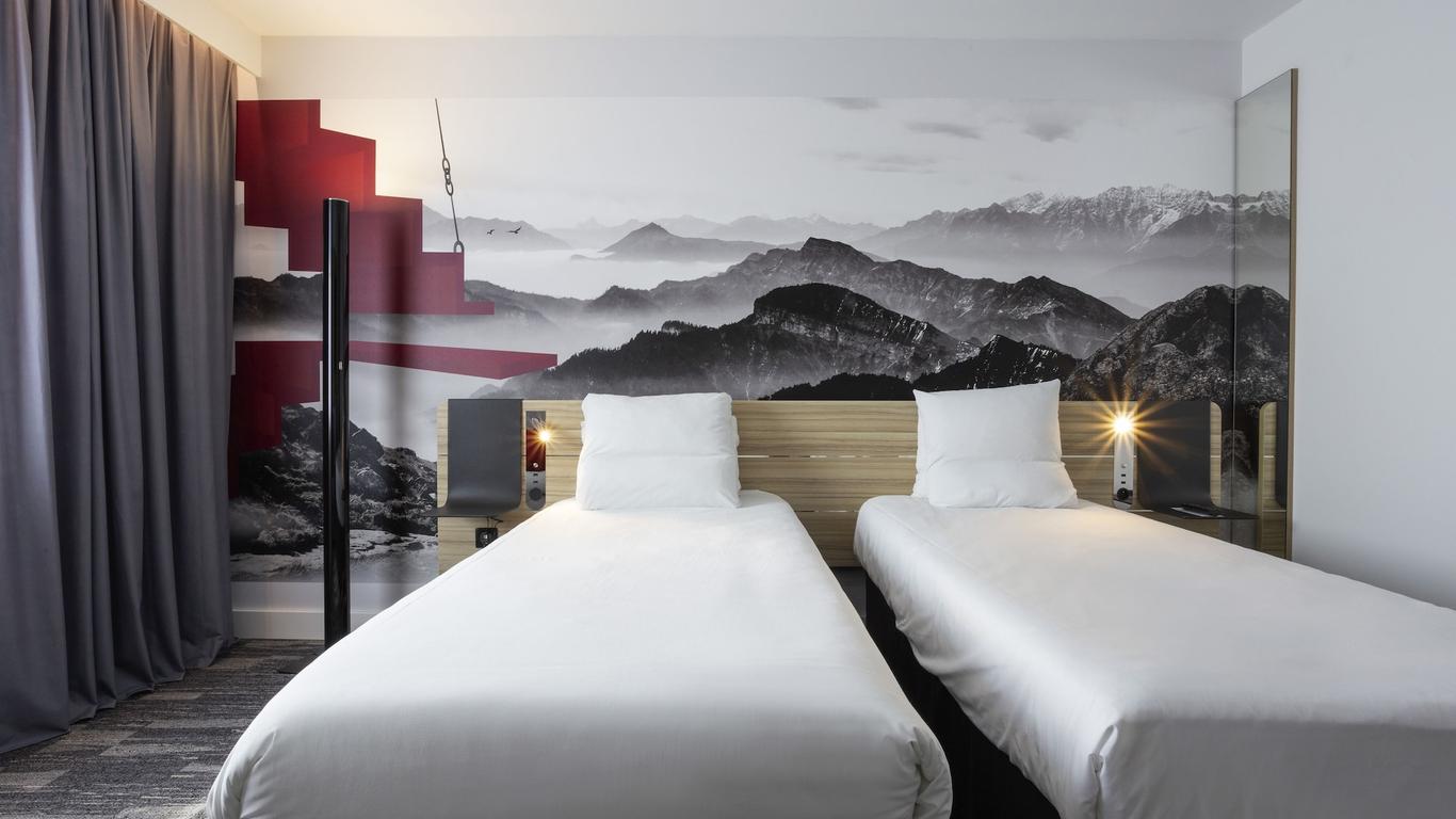 نوفوتيل أنيكي سنتر