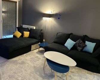 Snowqueen Hotel Apartment Paris-Disney - Chelles - Huiskamer