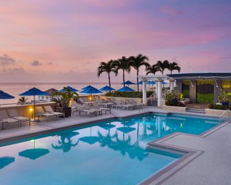 ماريوتس بيتش بليس تاورز - فورت لاودردال - حوض السباحة