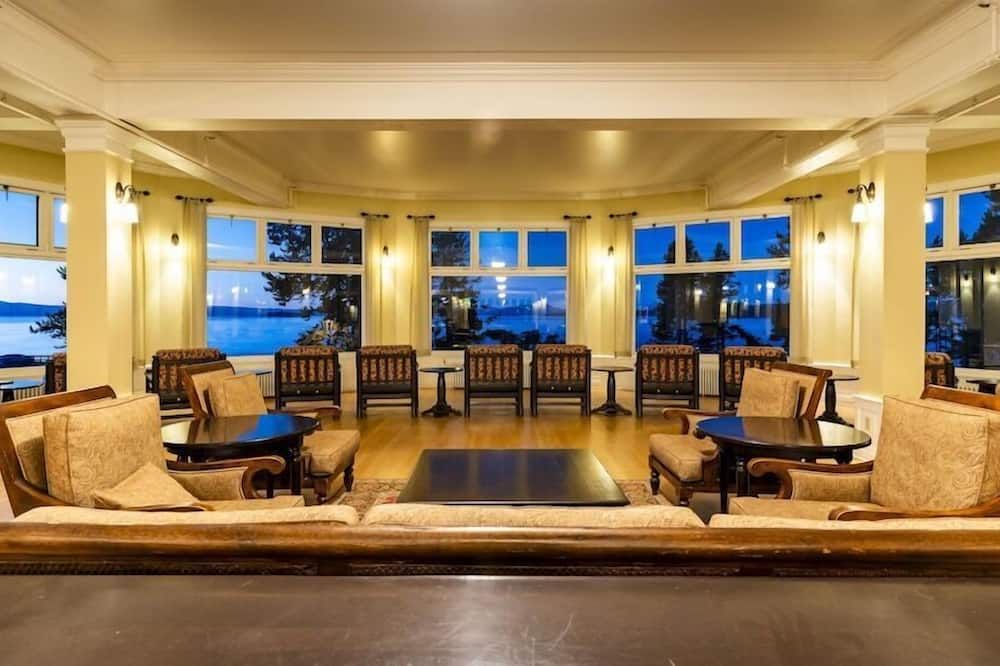 Lake Yellowstone Hotel & Cabins - Lake - Lounge