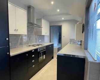 Tranquil Terrace - Newbiggin-by-the-Sea - Kitchen