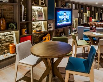 Holiday Inn London - Camden Lock By IHG - Londres - Bar