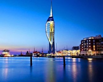 Ashbys - Portsmouth - Dış görünüm