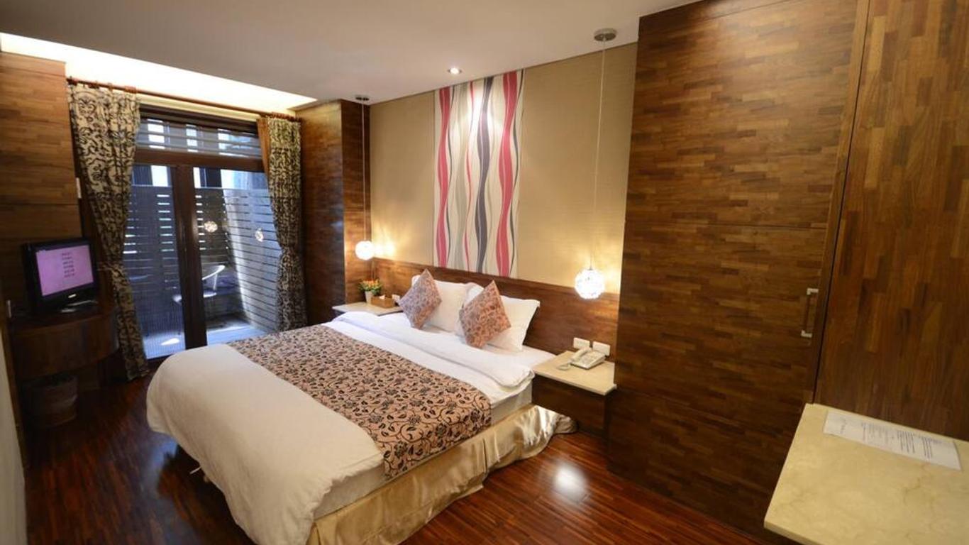 مينجاو سبرينج هوتل