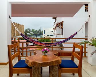 Plaza Luna Suites - Puerto Ayora - Balkon