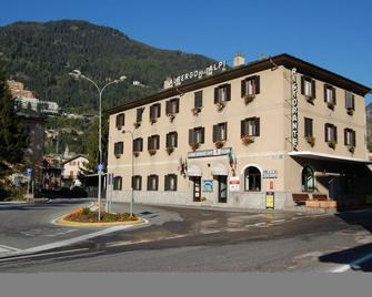 Hotel delle Alpi - Sondalo - Gebouw