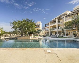 Beautiful view of the Sea of Cortez. Take a pool plunge or a soak in the hot tub - Buenavista - Bể bơi