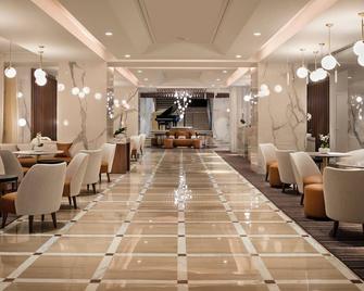 Hôtel Barrière Le Gray d'Albion - קאן - מסעדה