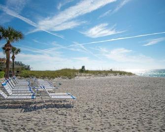 Beach Front Condo Paradise. Ground Floor.Studio. - Longboat Key - Beach