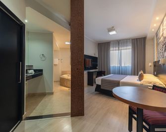 Faro Hotel Taubaté - Taubaté - Makuuhuone