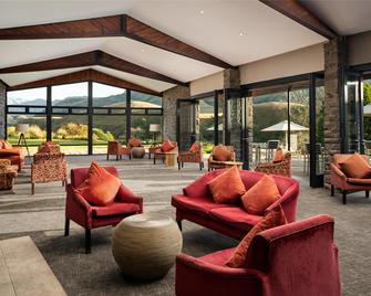 Premier Resort Sani Pass - Himeville - Lobby
