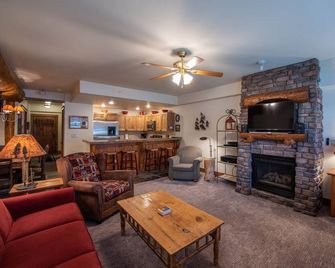 3 Br Condo - Sleeps 8 - Jetted Tub! By RedAwning - Crested Butte - Sala de estar