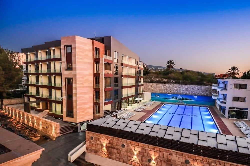 La Bonita Hotel - Byblos - Building