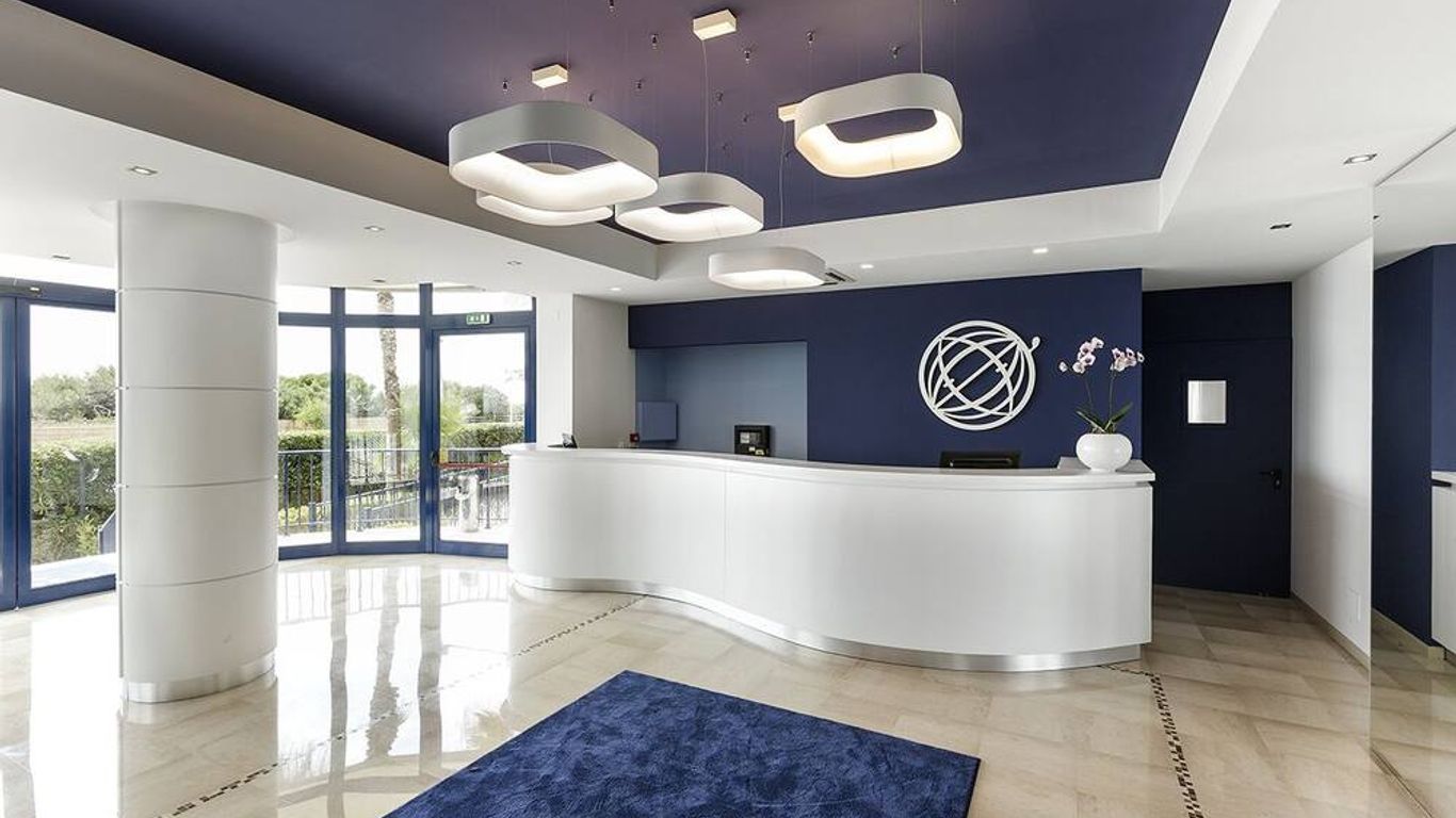 Ticho's Greenblu Hotel