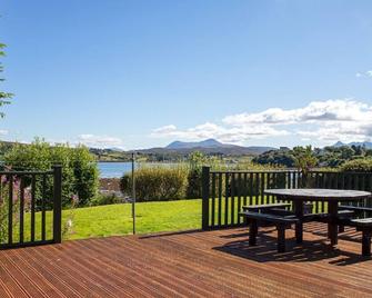 Stunning private villa for 6 people with WIFI, TV and patio - Isle of Skye - Balcony