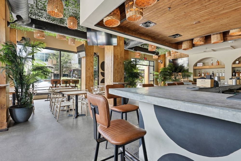 Sentral East Austin at 1630 E Sixth - אוסטין - בר