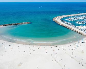 Renaissance Tel Aviv Hotel - Tel Aviv - Ranta