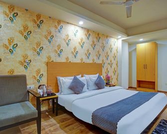 Hotel Aerostar Grand - New Delhi - Bedroom
