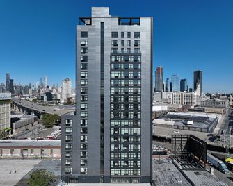 Holiday Inn Express Long Island City E - New York By IHG - קווינס - בניין