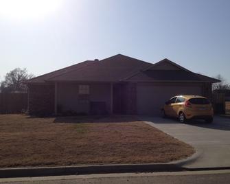 Ano, Tech, Nebo, Petit Jean - Russellville - Building