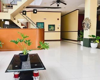 Kyleville Resort by Hiverooms - Dalaguete - Lobby