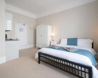 The Marine - Ryde - Schlafzimmer