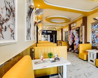 Hotel Aadhya And Restaurant - Auraiya - Lobby