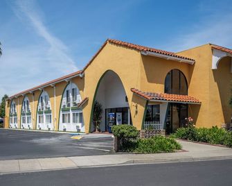Granada Inn - Santa Clara - Κτίριο