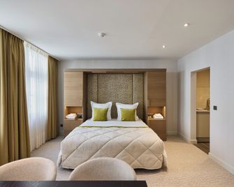 Hotel Aragon - Μπριζ