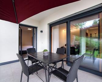 Haus Nummer 9 - Marling - Innenhof