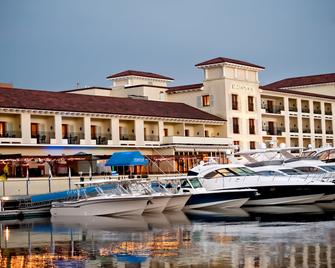 Delamar Greenwich Harbor - Greenwich - Building