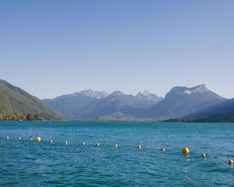 Hotelf1 Thonon Les Bains Est - Thonon-les-Bains - Budova
