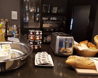 Logis Hotel - Le Petit Bellon - Senlis