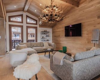 Le Glacier Pelve Courchevel 1650 - Five Bedrooms - Bed & Breakfast - Courchevel - Salon