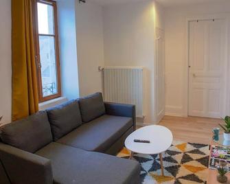 Appart'hôtel Le Strasbourg - Renové, Calme Et Netflix - Belfort - Sala de estar