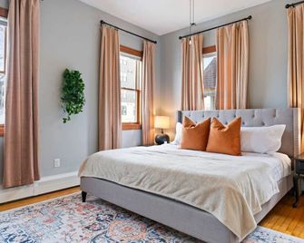 The Nininger 3 Br Apt - Walk To Dt, Dog Friendly - Hastings - Bedroom