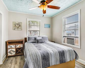 Blackbeard's Revenge - Tybee Island - Bedroom