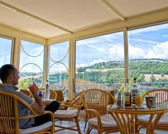 Hotel Jollino - Pineto - Балкон