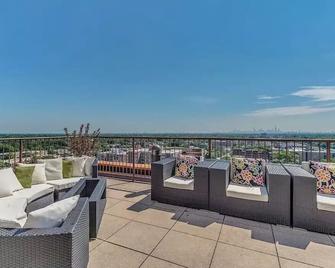 Modern Vibes 1br/1ba Oak Park IL - Oak Park - Balcony
