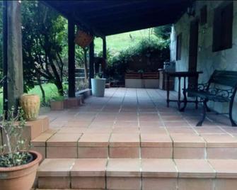 Casa De Campo Las Rozas - Puente viesgo - Patio