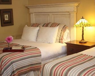 Ridgeway Inn - Blowing Rock - Schlafzimmer