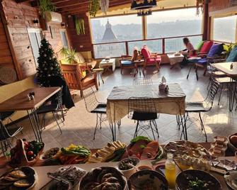 Seedi Yousef Hostel & Cafe - Nazaret - Restaurante